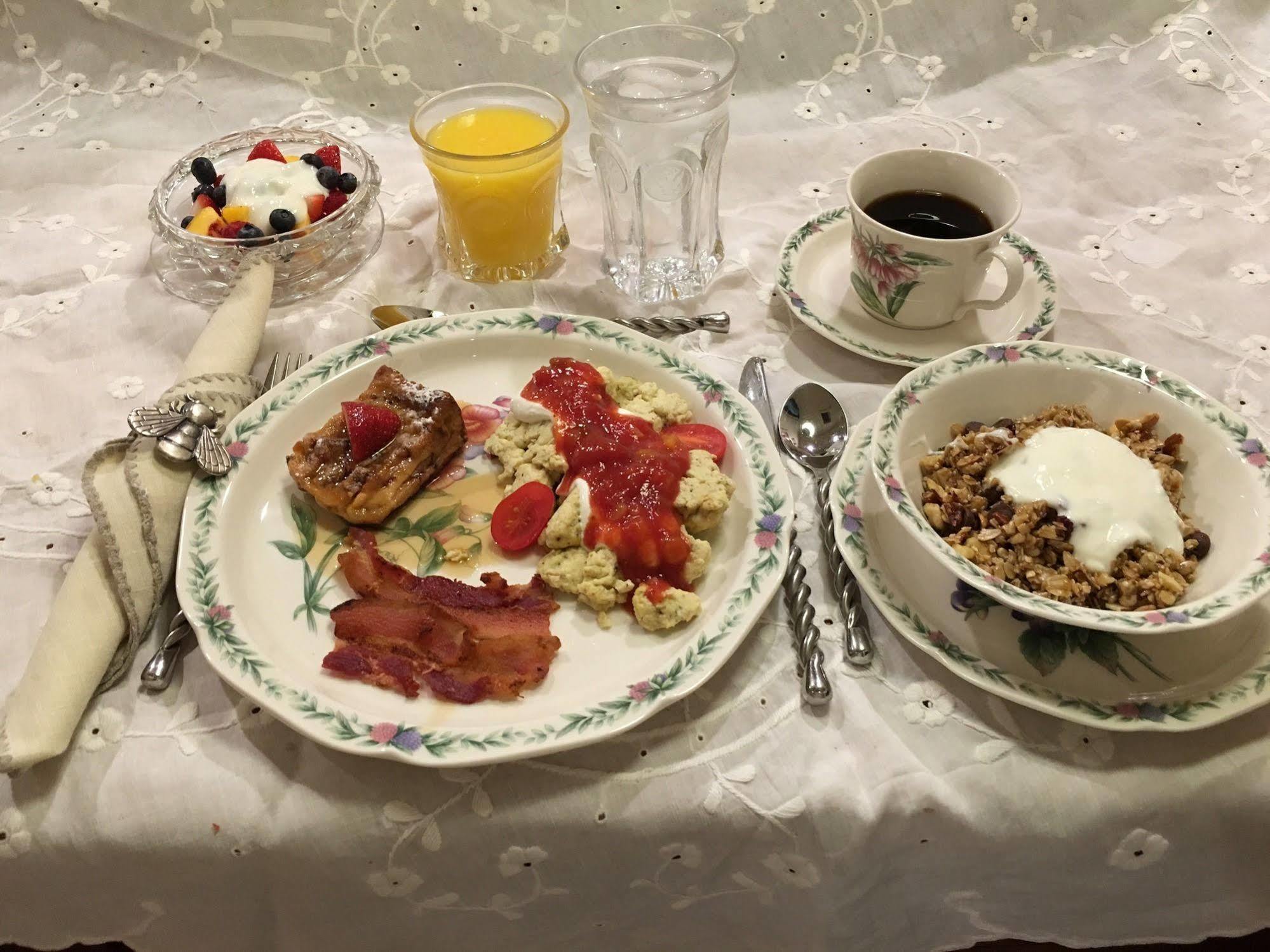 Ebenezer House Bed & Breakfast Burtonsville Buitenkant foto