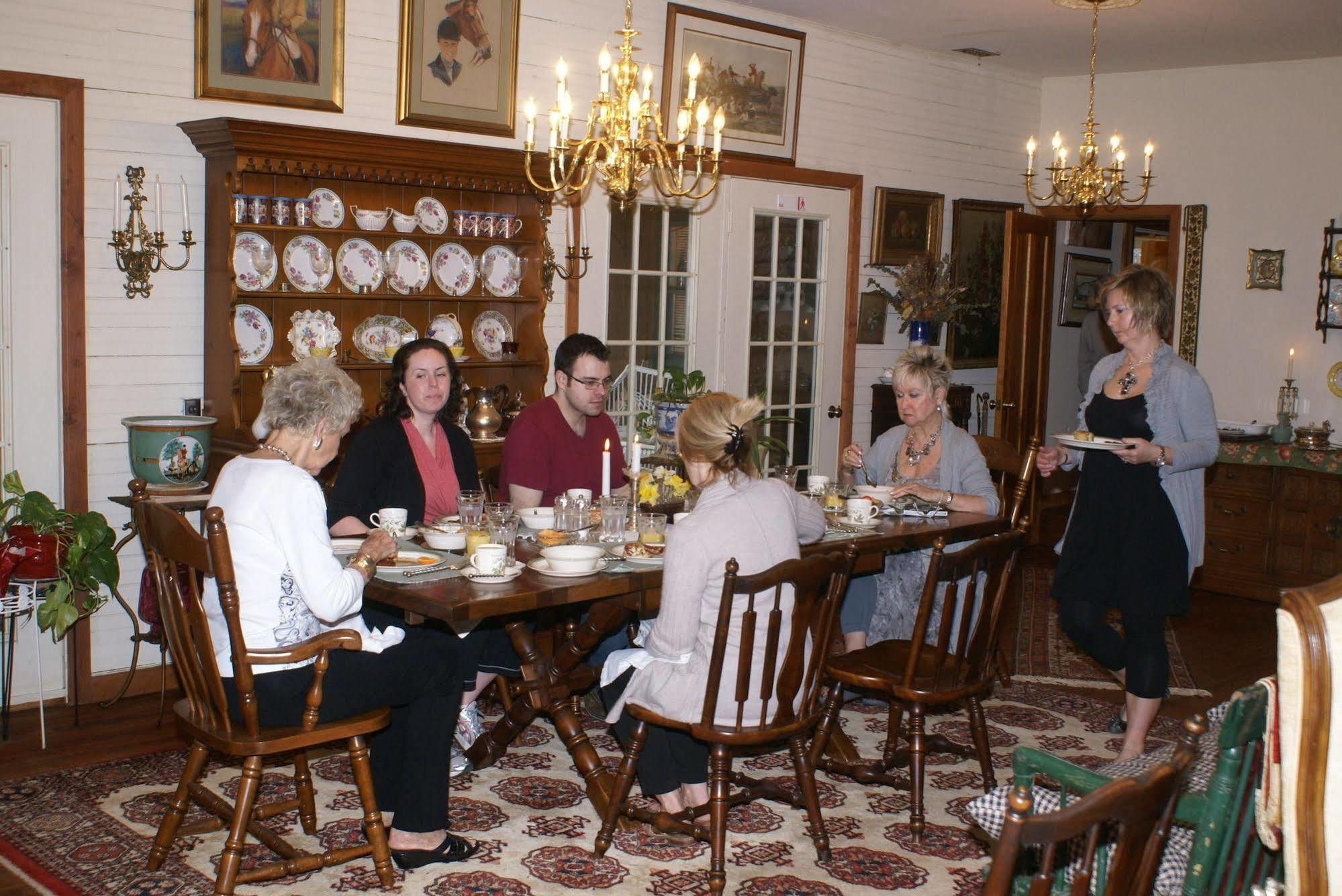 Ebenezer House Bed & Breakfast Burtonsville Buitenkant foto